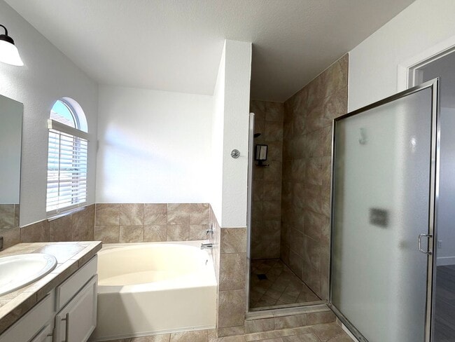 Building Photo - 9449 Amber Valley Ln