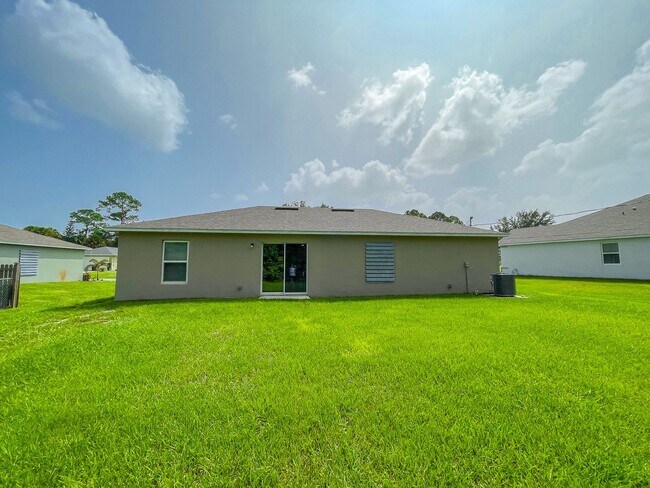 Building Photo - BEAUTIFUL 3BD/2BA Home in Palm Bay!!