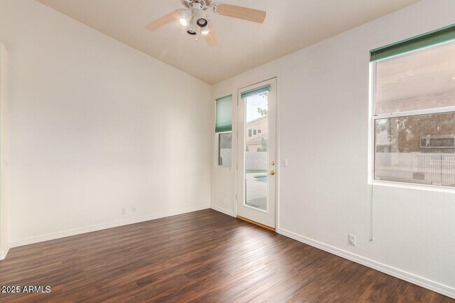 Building Photo - 6230 W Irma Ln