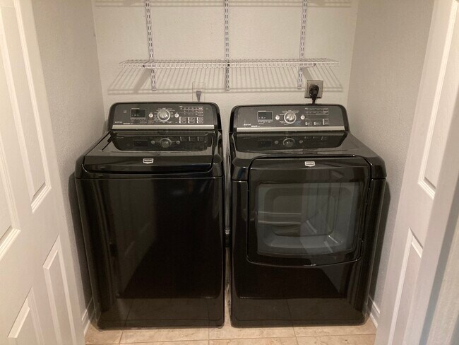 Building Photo - 100 Lorenz Rd