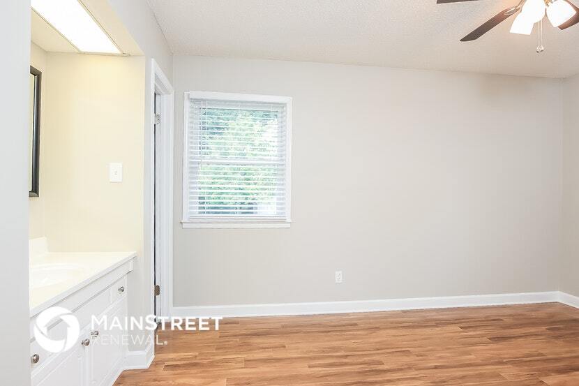 Building Photo - 2610 Norwood Dr
