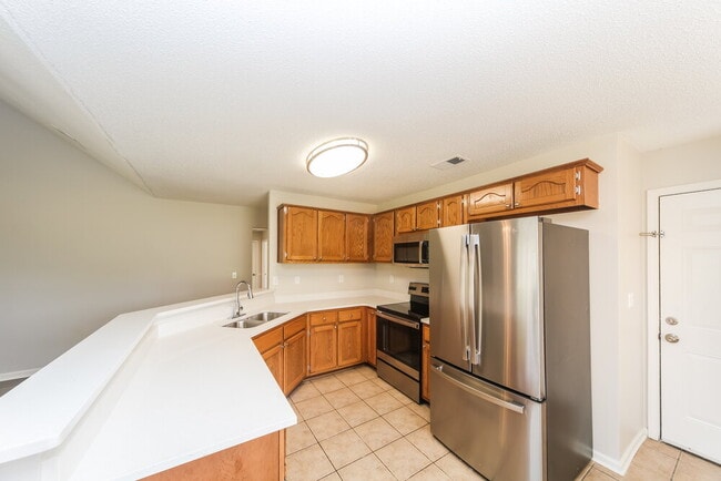 Building Photo - 5417 Riverdale Rd