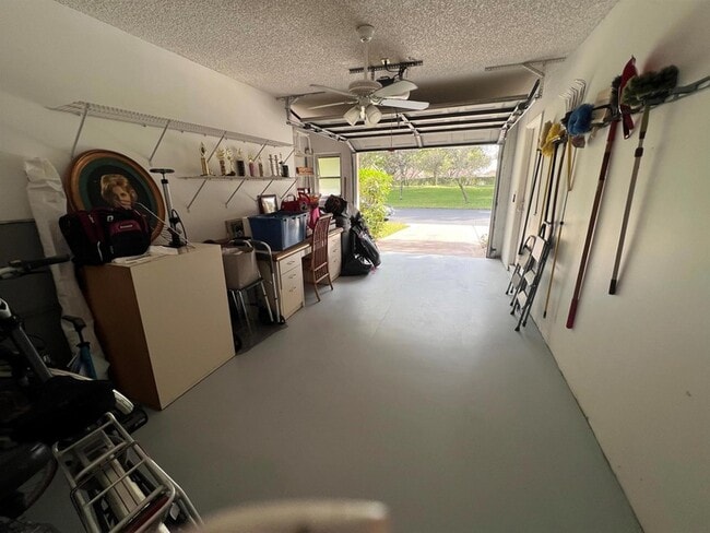 Building Photo - 8593 Raintree Ct