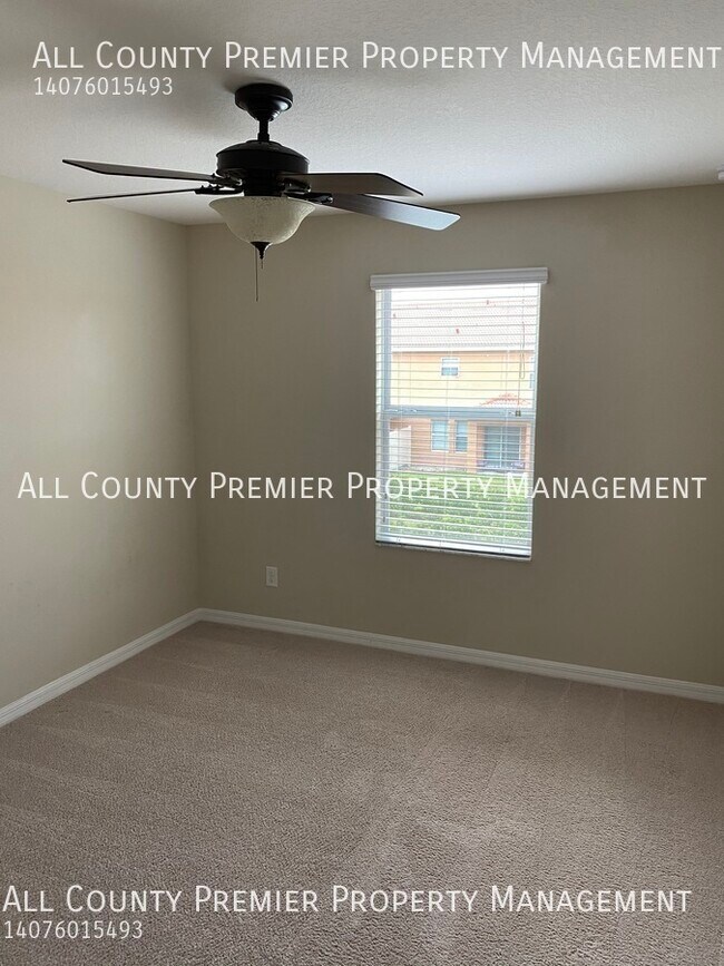 Building Photo - 2079 Bent Grass Ave