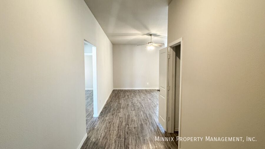 Building Photo - 2134 N Texas Ave