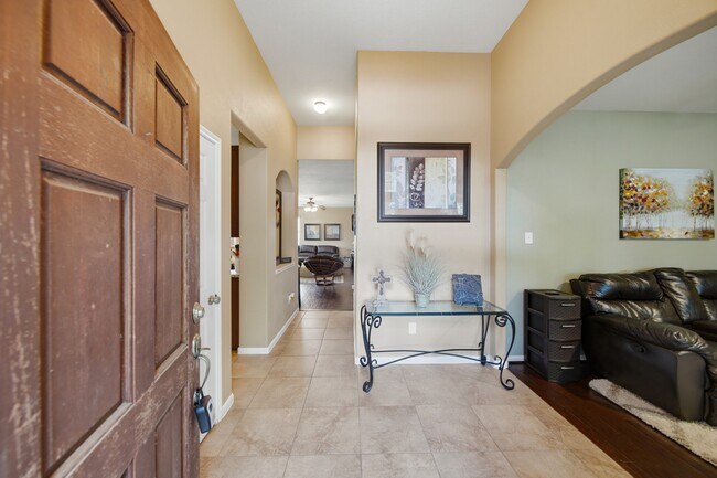 Building Photo - 4462 Gerona St