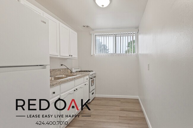 Building Photo - 12211 S Manor Dr