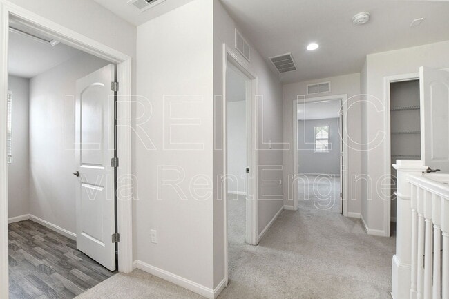 Building Photo - 9211 Tamarack Grove Ln