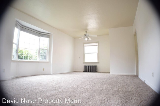 Building Photo - 5128-5138-5138 SE Milwaukie Ave