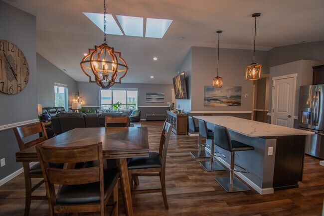 Building Photo - 161 N Harvey Terrace Dr