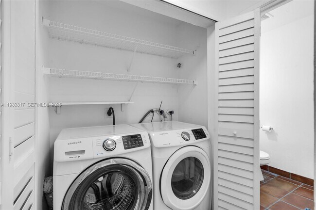 Building Photo - 20908 Leeward Ct