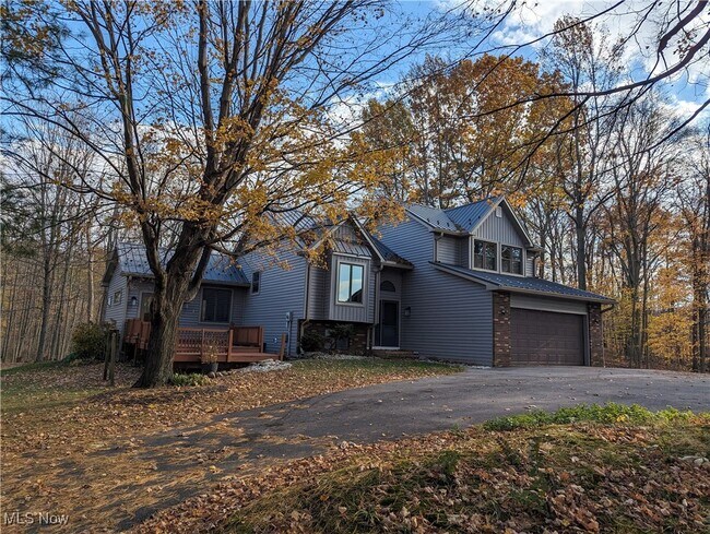 Building Photo - 13807 Equestrian Dr