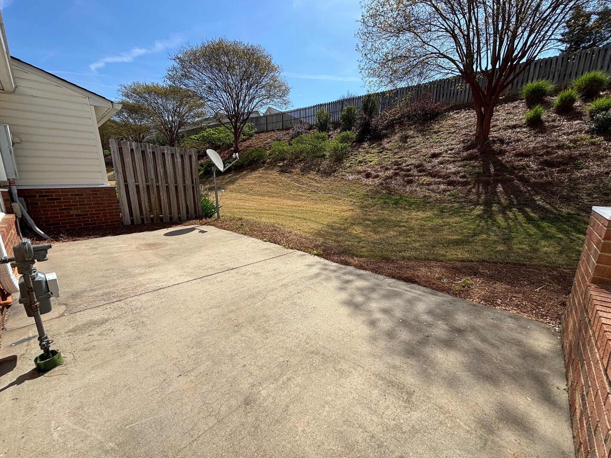 Building Photo - 808 Woodsford Dr