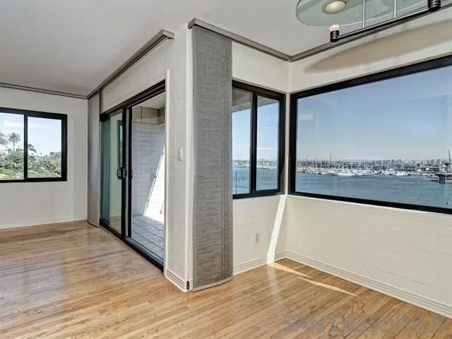 Building Photo - 440 San Antonio Ave