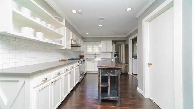 Building Photo - 1506 Wavecrest Ln