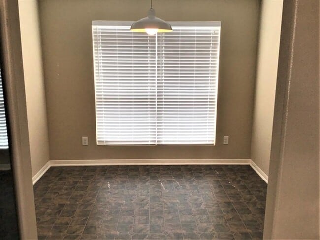 Building Photo - 16843 Blackberry Lily Ln