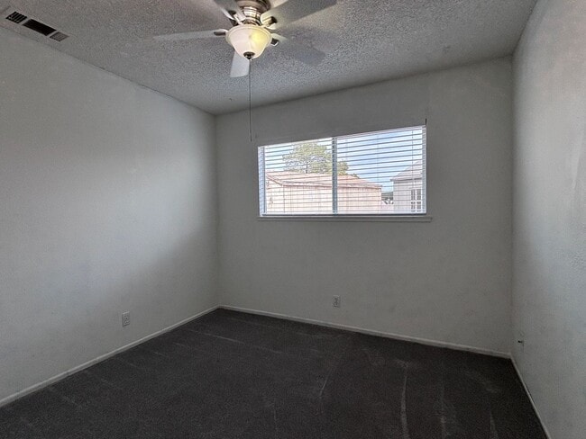 Building Photo - Spacious 4BR Single-Story with Pool, RV Parking & Large Lot Near Shopping & Dining
