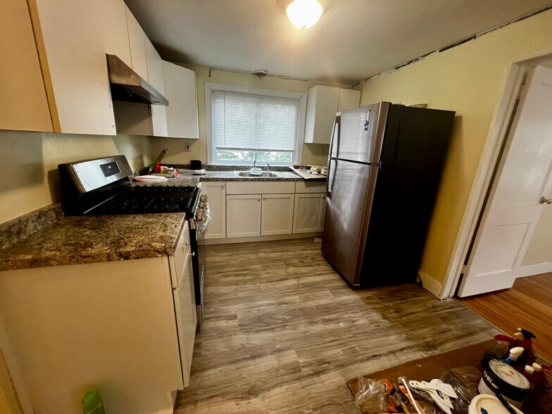 Primary Photo - 84 Chittick Rd