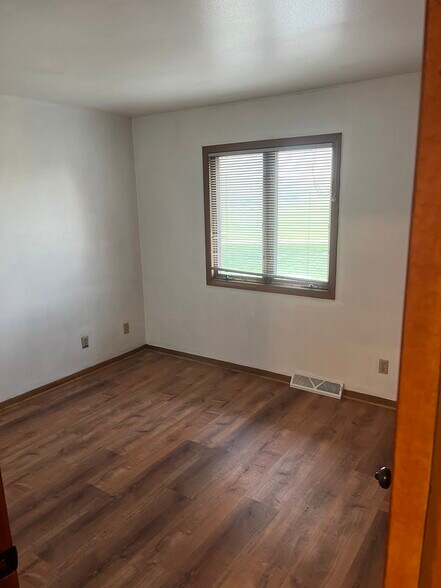Bedroom 2 - 1325 Camden Way