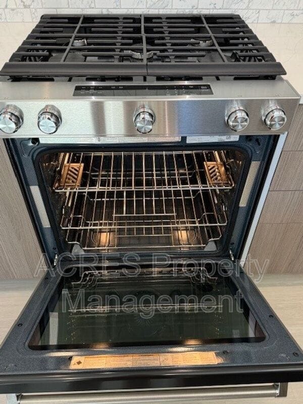 Building Photo - 9423 36th Ave SW