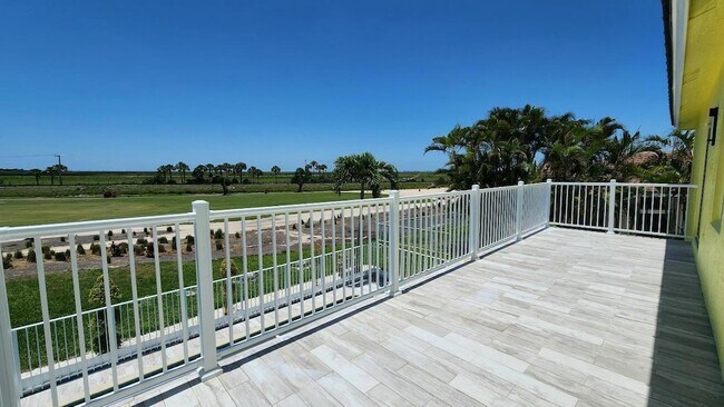 Building Photo - 1851 Corsica Dr