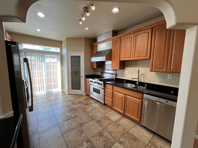 Building Photo - Upgraded and Beautiful Spacious 4 Bedroom ...