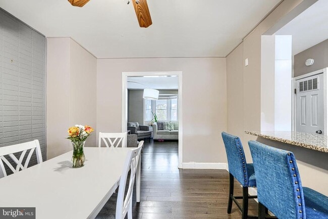 Building Photo - 1543 Lochwood Rd