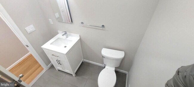 Building Photo - 9820 Inglemere Dr