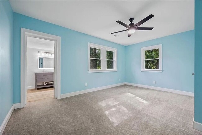 Building Photo - Move In by 5/1 & Save $500 OFF MAY Rent — Fully Renovated Gem!!!