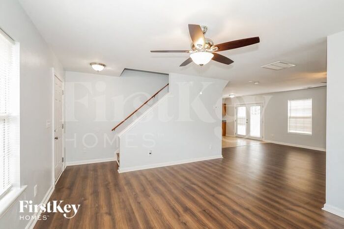 Building Photo - 16315 Circlegreen Dr