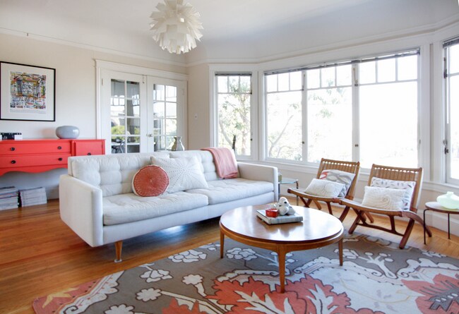 Livingroom - 1245 Oak Street Building