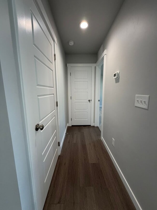 Building Photo - Move-In Special! Brand new 3 bed 2 bath ho...