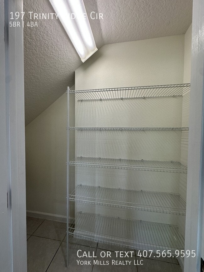 Building Photo - 197 Trinity Ridge Cir