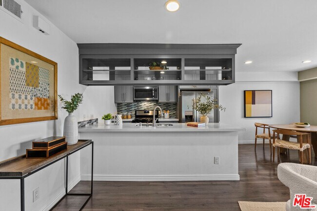 Building Photo - 2700 Cahuenga Blvd