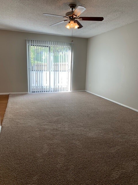 Building Photo - 800 W Cartwright Rd