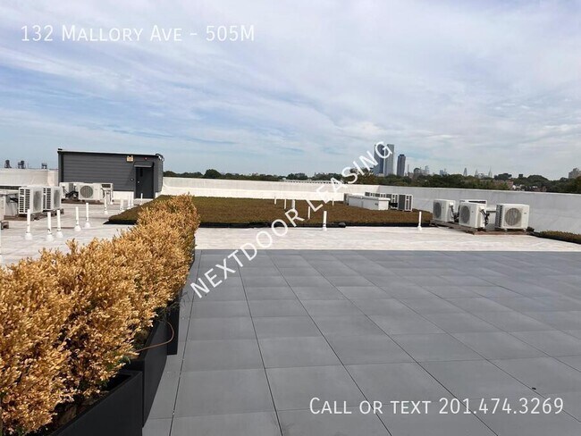 Building Photo - 132 Mallory Ave