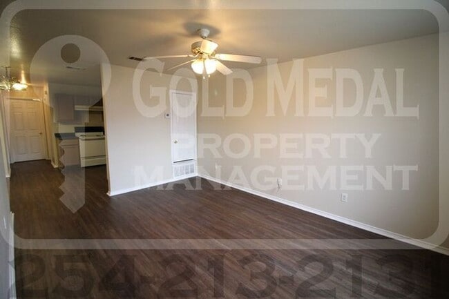 Building Photo - 3402 Barcelona Dr