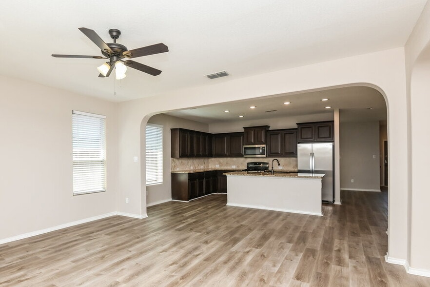 Building Photo - 14148 Rabbit Brush Ln