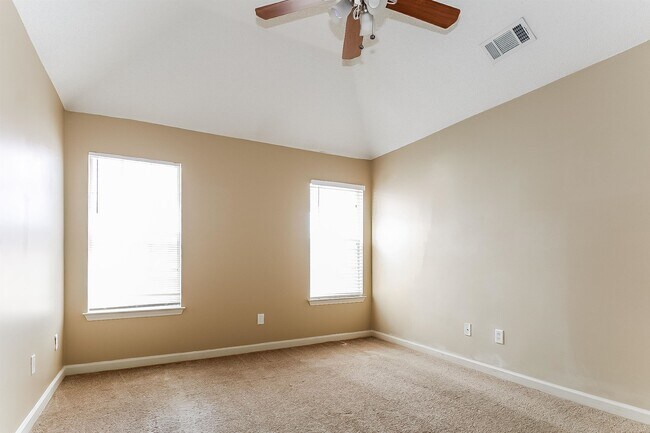 Building Photo - 1393 Marhill Cove