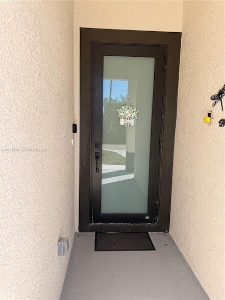 Building Photo - 18 Organ St