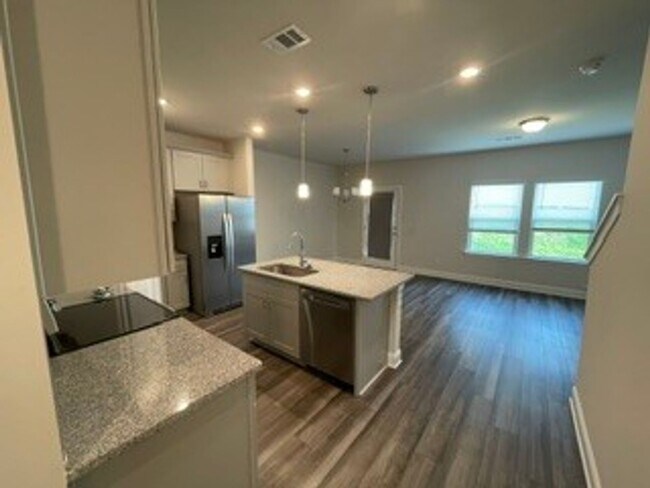 Building Photo - 4506 Skywood Ln