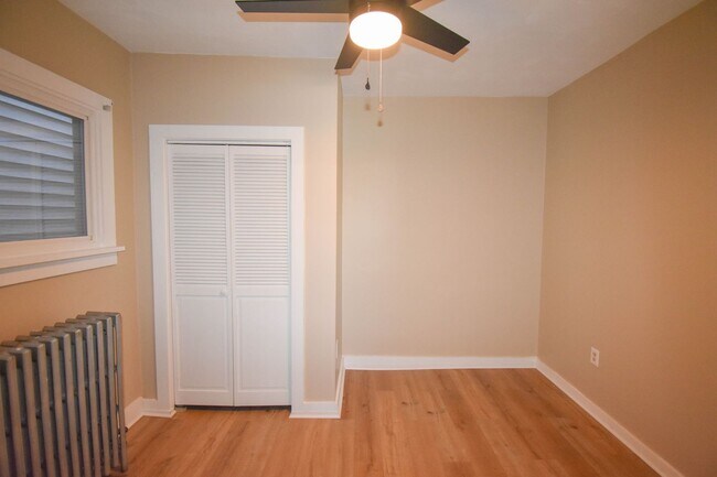 Building Photo - RALL202