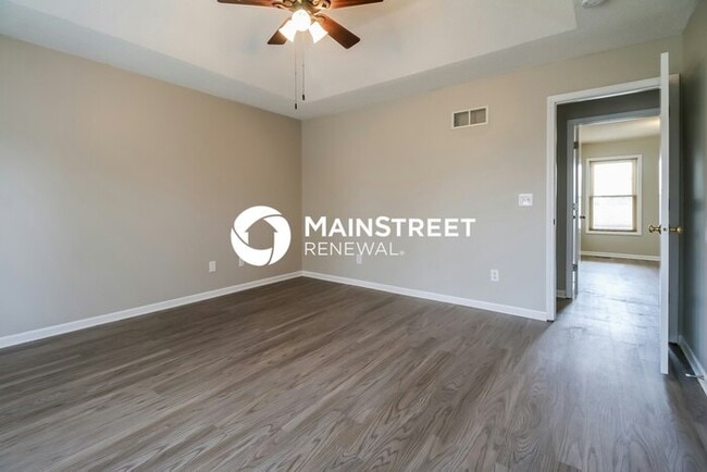 Building Photo - 3 Bedroom Pet-Friendly Home in Kearney, MO with Main Street Renewal