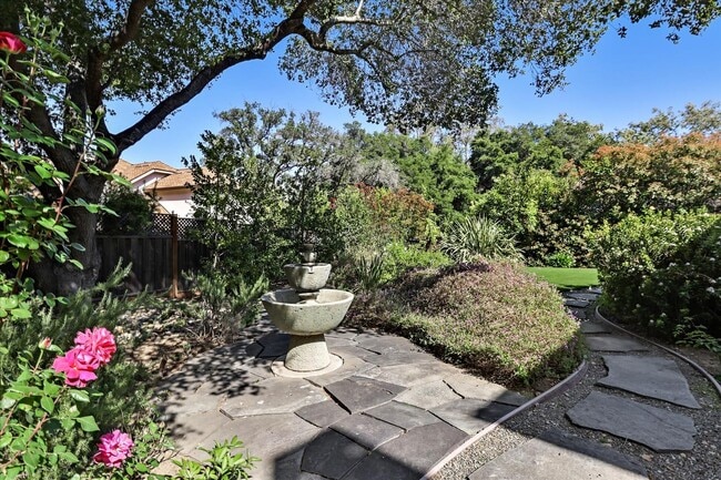 Building Photo - 13993 Alta Vista Ave