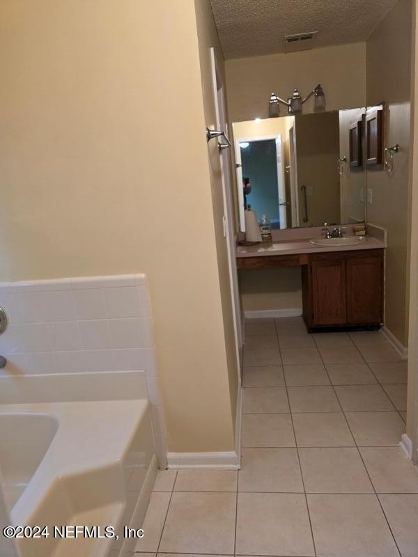 Building Photo - 8040 Macinnes Dr E