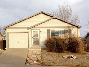 Building Photo - Charming 3 Bed/2 Bath Ranch
