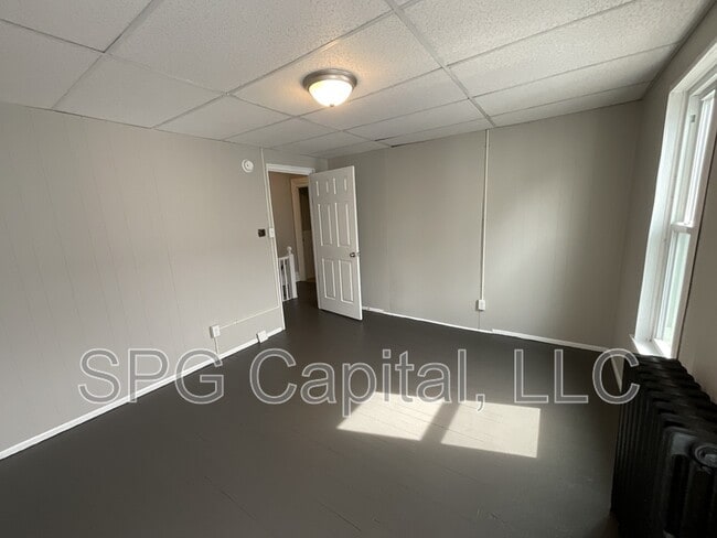 Building Photo - 413 N Pitt St