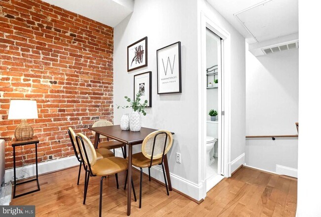 Building Photo - 1448 Harvard St NW