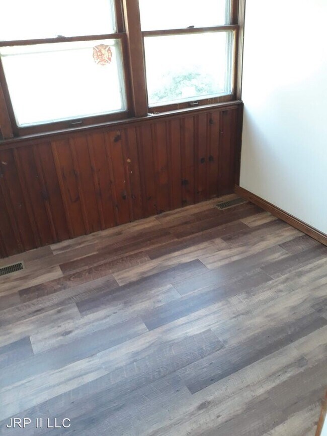 Building Photo - 2 br, 1 bath House - 2017 St Marys Ave