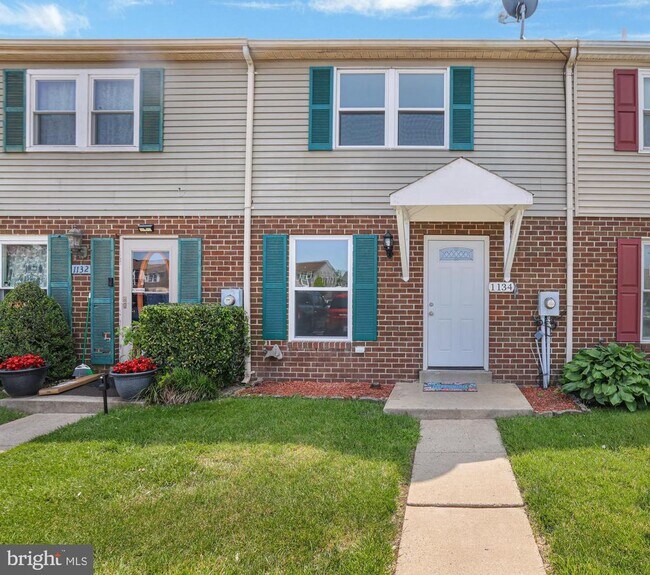 Building Photo - 1134 Providence Ct